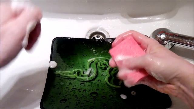 Как правильно мыть коврик Razer смотреть онлайн