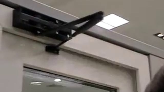 Монтаж дверного доводчика DORMA TS Profil. 7. Регулировка скорости закрывания смотреть онлайн