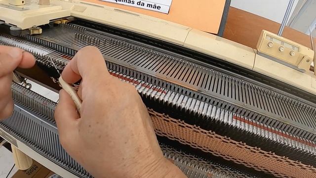 colete simples feito em máquina de tricô смотреть онлайн