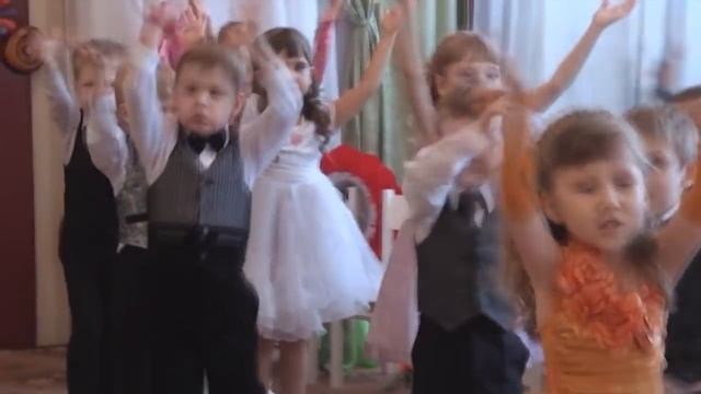 Утренник 8 марта Песня "Весенняя" средняя группа смотреть онлайн