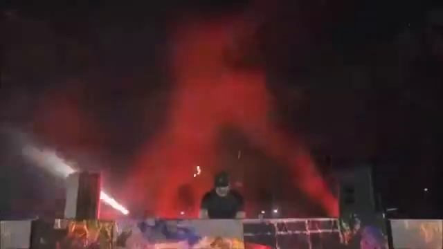 Двигай ж**** смотреть онлайн