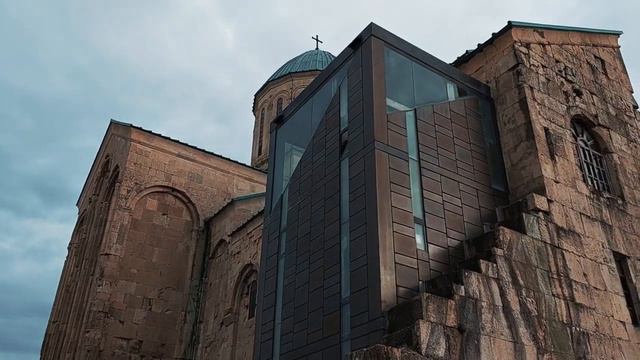Винтажный Кутаиси. Что посмотреть за два дня? смотреть онлайн