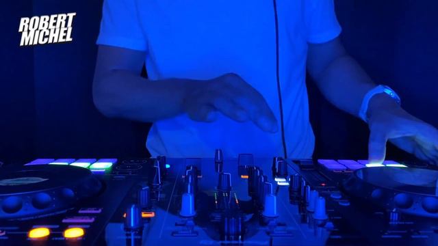 Robert Michel Presenta Acid House 90's (Pioneer DDJ 800) смотреть онлайн
