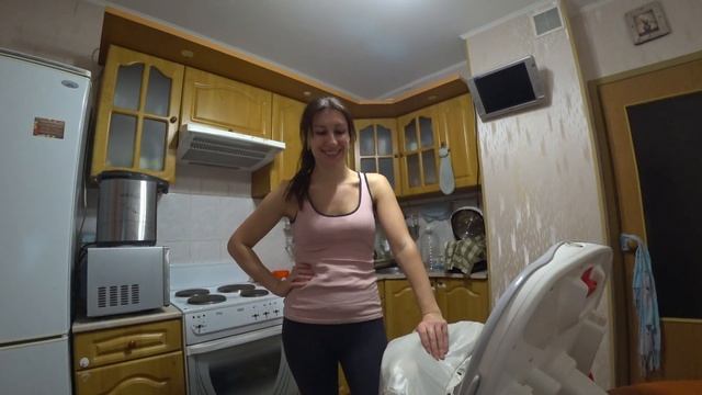 Собираемся покупать билеты на поезд! Что будем брать с собой? смотреть онлайн