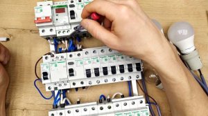 Как собрать щит с мастер-клавишей. Самый простой способ.