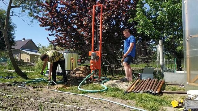 Скважина на песок под погружной насос. Бурение без заезда тяжёлой техники. смотреть онлайн
