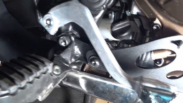 Защитные дуги GIVI на мотоцикл Африка Твин HONDA CRF1100. CRASH BARS. смотреть онлайн