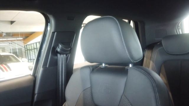 Audi Q2 2.0 TFSI quattro S-Line in Individuallackierung Nachtblau Perleffekt смотреть онлайн