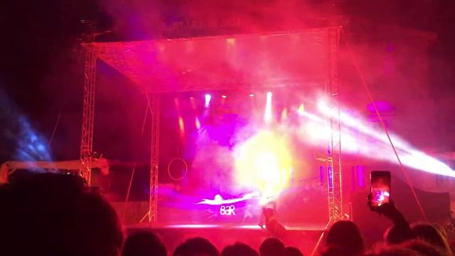 Мечтами по воде / Фестиваль водных фонариков смотреть онлайн