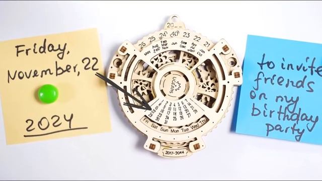 Механический конструктор 3D пазл Ugears Навигатор дат смотреть онлайн
