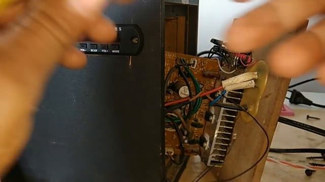 How to make USB mp3 player at your home, convert any speaker system into USB SD Mp3 player смотреть онлайн