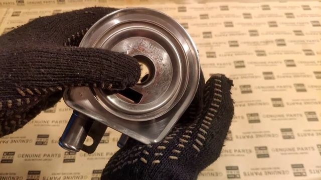 Теплообменник (маслоохладитель) двигателя TD226B (13024128) смотреть онлайн