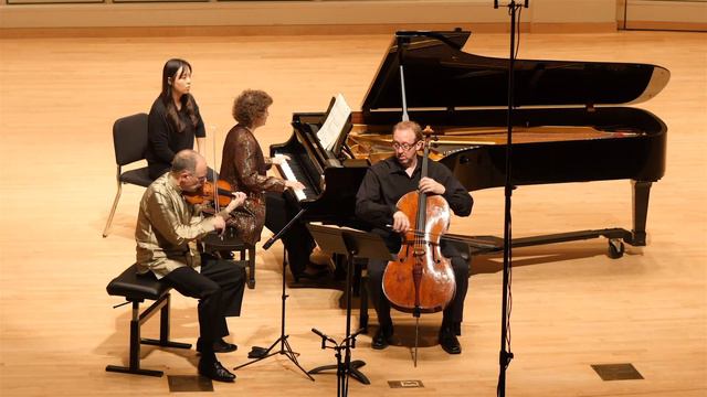 Weiss Kaplan Stumpf Trio: Beethoven Piano Trio in E-flat Major, Op. 70 No. 2 (complete) смотреть онлайн