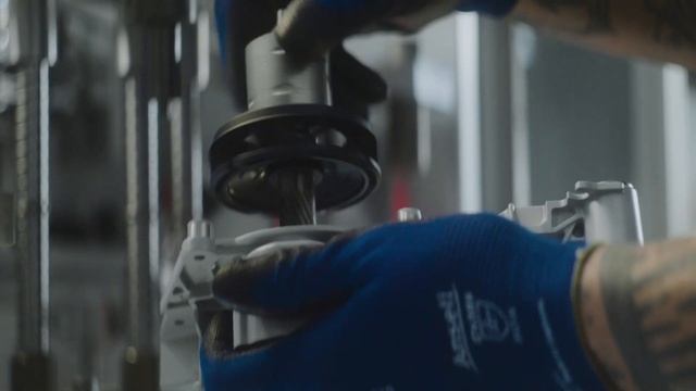 The Festool TS 60 K Brushless Plunge Cut Saw смотреть онлайн