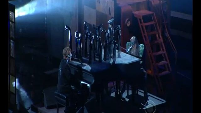 LADY GAGA MEDLEY FT E. JOHN GRAMMYS 2010 смотреть онлайн