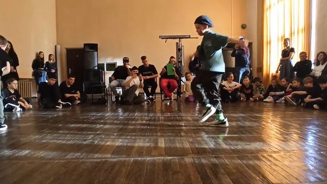 ДИНАМИТ vs ЧЕРНЫЙ ЧЕРЕП | ТОП 17 kids 6-9 лет | ДУХОВКА battle vol.2 г.Стерлитамак смотреть онлайн