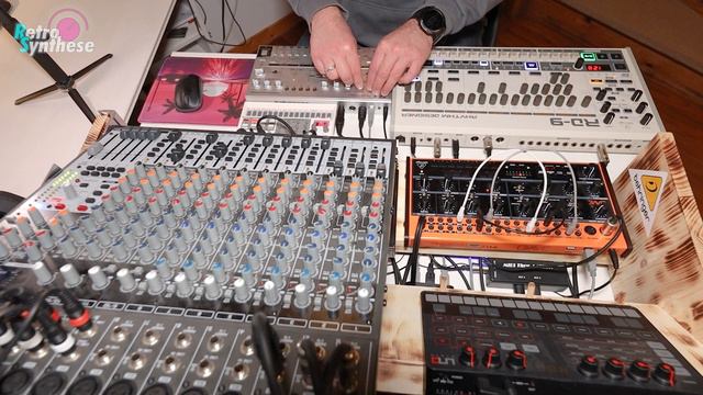 Behringer RD-9, TD-3, Crave, KORG volca Sample | DAWless Live Jam 1 | Deep House Techno Trance смотреть онлайн