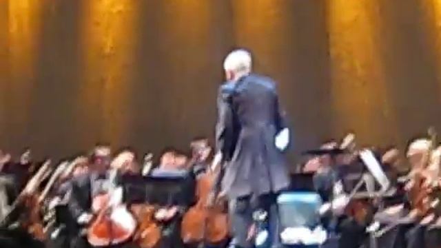 Спиваков дирижер стреляет из револьверов.mp4 смотреть онлайн