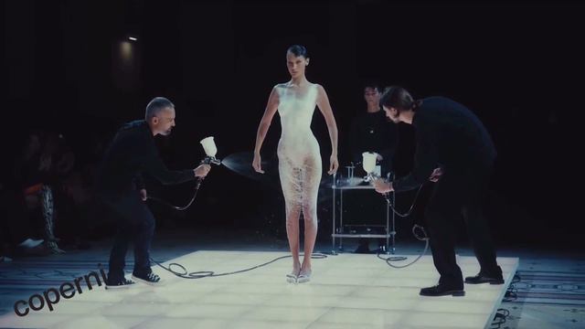 2022 Paris Fashion Week Breakdown (Bella Hadid, Valentino Disaster and MORE) смотреть онлайн