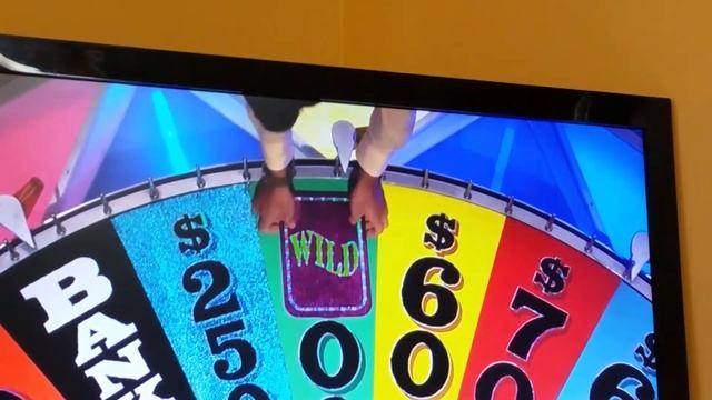 Guy spells the N word on Wheel of Fortune смотреть онлайн