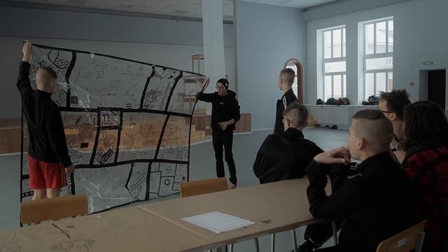 Glassman Trailer смотреть онлайн
