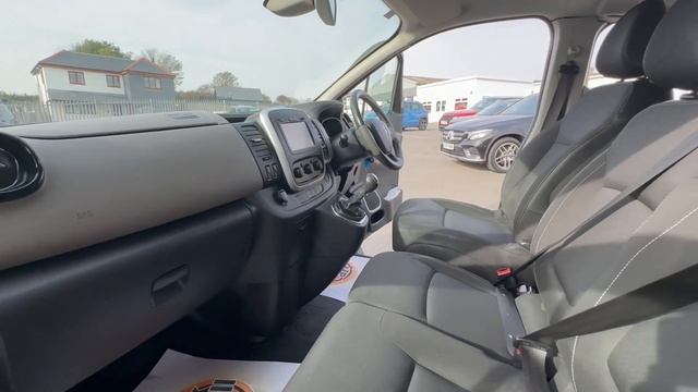 RENAULT TRAFIC 1.6 LL29 SPORT ENERGY DCI 5d 125 BHP MINIBUS 2017 смотреть онлайн