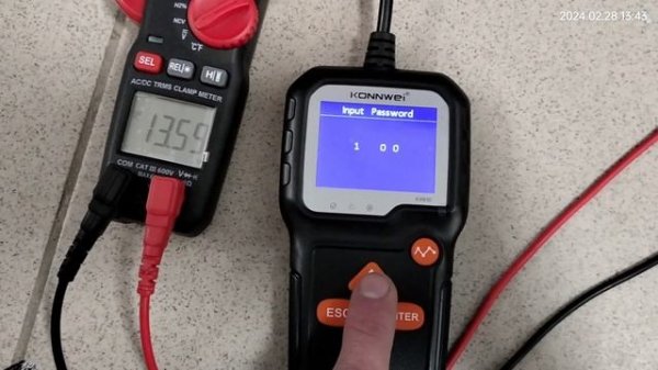 Калибровка напряжения на тестере АКБ konnwei.(конвей 650)
