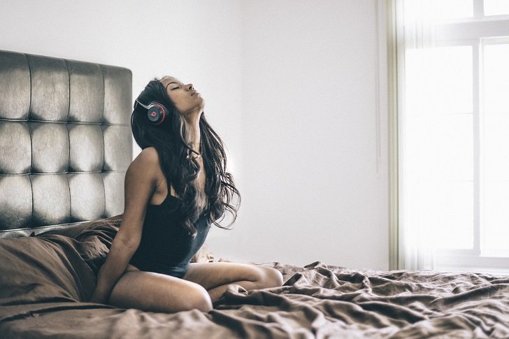 AQUASPLIT - SHIFT смотреть онлайн