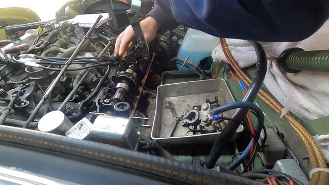 1972 Mercedes Benz 280SE 4.5 Valve Adjustment, With Complications смотреть онлайн