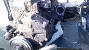 Как снять двигатель с УАЗ 452 без специнструментов и крана