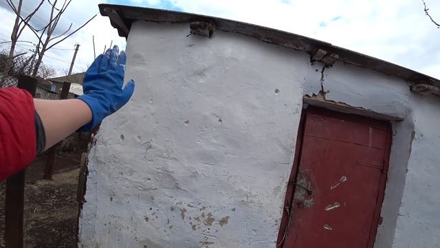 Побелили деревья, Покрасили сарай, Удобный дровник, Наводим красоту в новом доме в селе смотреть онлайн