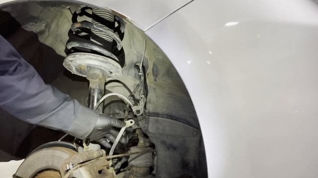 2010-2015 Lexus RX350 RX450h Front Strut/Shock Assembly Replacement Instructions