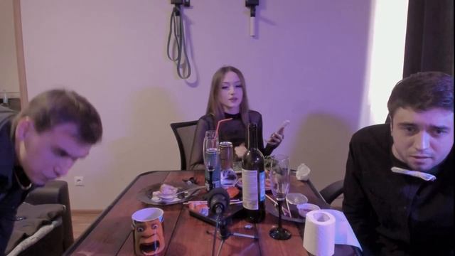 ДАША ПРИЕХАЛА В КУРСК | РОМАНТИЧЕСКИЙ УЖИН СО SPOKOYNICH, SASAVOT И DASHA228PLAY смотреть онлайн