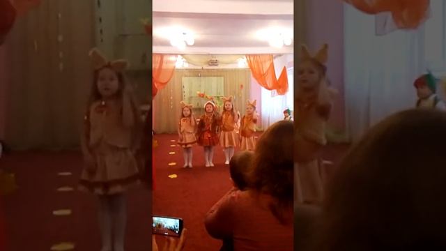 Детский сад Обрий утренник песня белочек смотреть онлайн