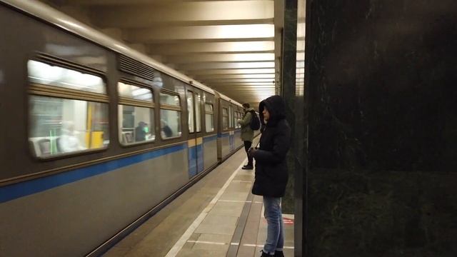 Станция метро Преображенская площадь Москва (Metro Preobrazhenskaya Square Moscow) смотреть онлайн