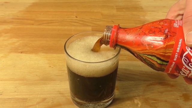 Experimento: Coca Cola Vs Pepsi Catch Family Python de Deep Hole смотреть онлайн