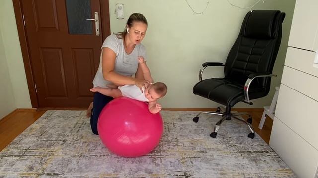Упражнения на фитболе 3-6 месяцев смотреть онлайн
