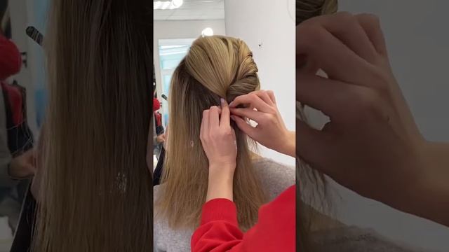 Пучок на короткие волосы, каре смотреть онлайн