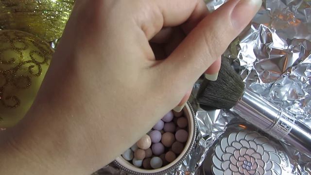Мерцание Guerlain Meteorites Pearls 03 Teint dore .MOV смотреть онлайн