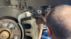 Замена ремня грм Митсубиси Аутлендер с оригинальными запчастями.