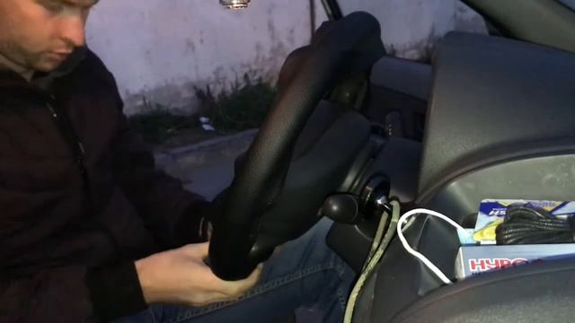 Кожаный руль на Рено симбол