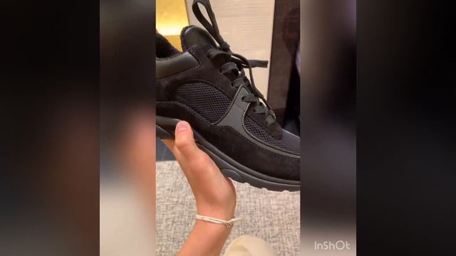 CHANEL VELCRO DAD SANDALS AND SNEAKERS SS2020 смотреть онлайн