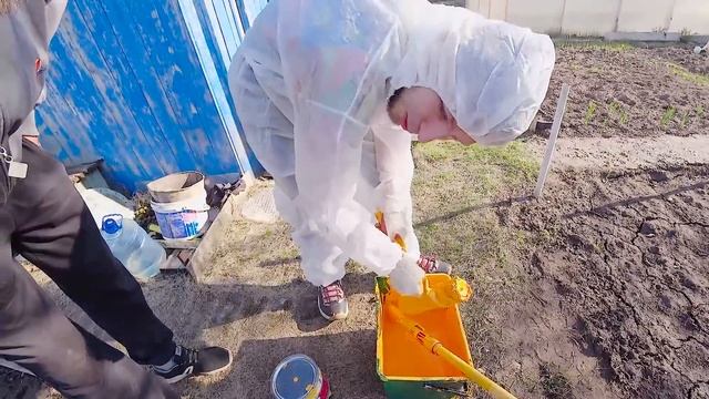 ОБЛИЛ ДРУГА ДЕРЬМОМ | ПРАНК | РЕАКЦИЯ смотреть онлайн