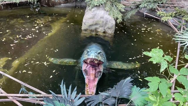 Приключения в динопарке