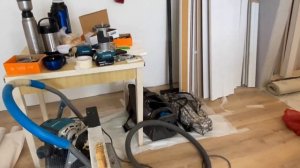 Врезка Скрытых Петель в Алюминиевой кромке полотна .