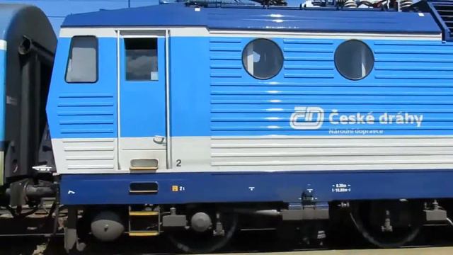 Czech Republic: Mohelnice (Olomouc region), CD class 362 & 151 electric locos on passenger trains. смотреть онлайн