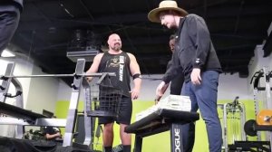 Если ты сможешь унести $1,000,000 - оставишь его себе