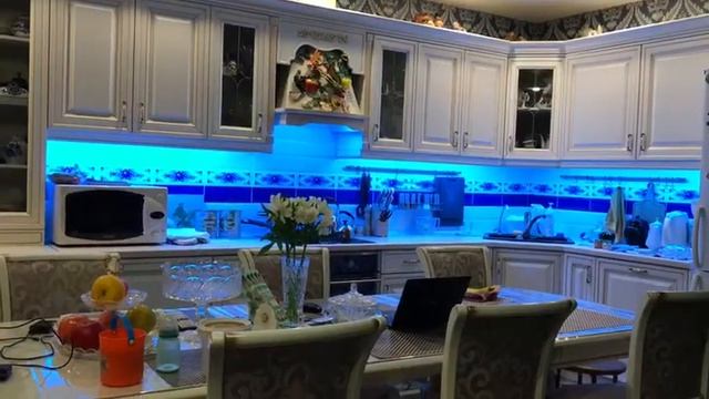 Подсветка фартука кухни светодиодная RGB диодная лента LED смотреть онлайн
