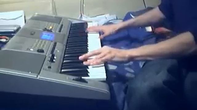 Level 42 Something About You - on a Yamaha E403 Keyboard смотреть онлайн