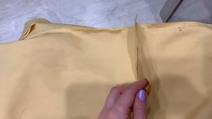 Простынь на резинке. Детская овальная кроватка.